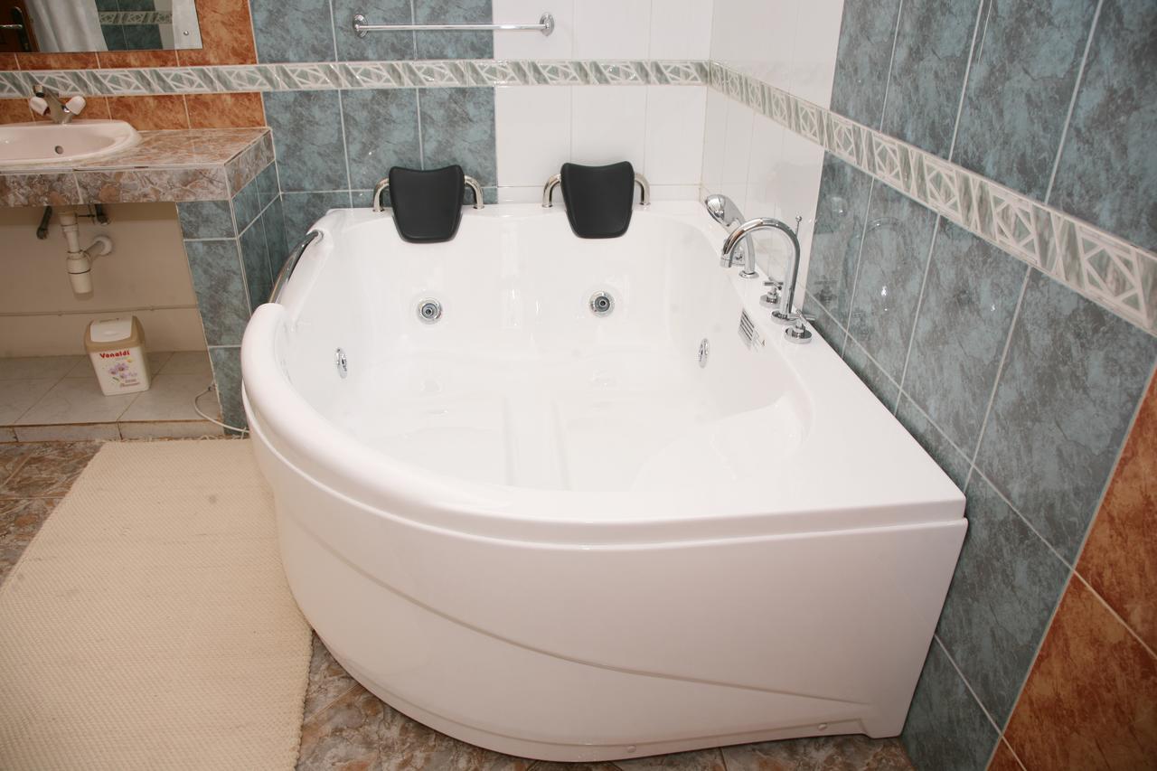 Tara Suites Nairobi Exteriör bild